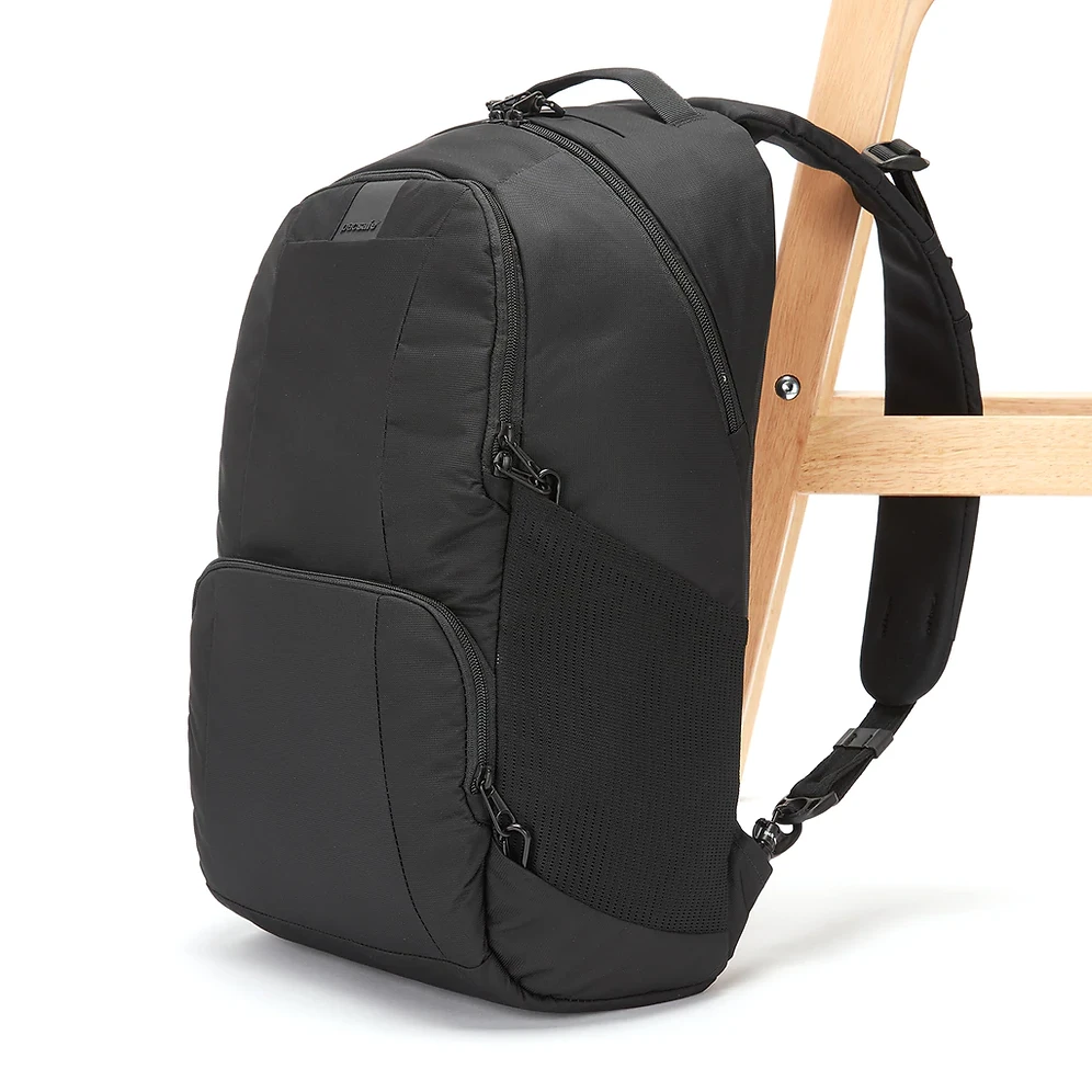 Pacsafe Metrosafe LS450 Anti-Theft 25L Backpack 4 Pacsafe Metrosafe LS450 Anti-Theft 25L Backpack - Image 2