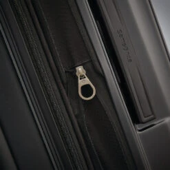 Samsonite Octiv Medium Spinner 26 Samsonite Octiv Medium Spinner -Osprey Shop 7cc935 1510ba1828c4480483d91fa4bdbd6d8amv2