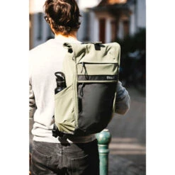 Thule Paramount Commuter Backpack 27L 25 Thule Paramount Commuter Backpack 27L -Osprey Shop 7cc935 250136d6d5f74659a3a2302ed2ea7523mv2