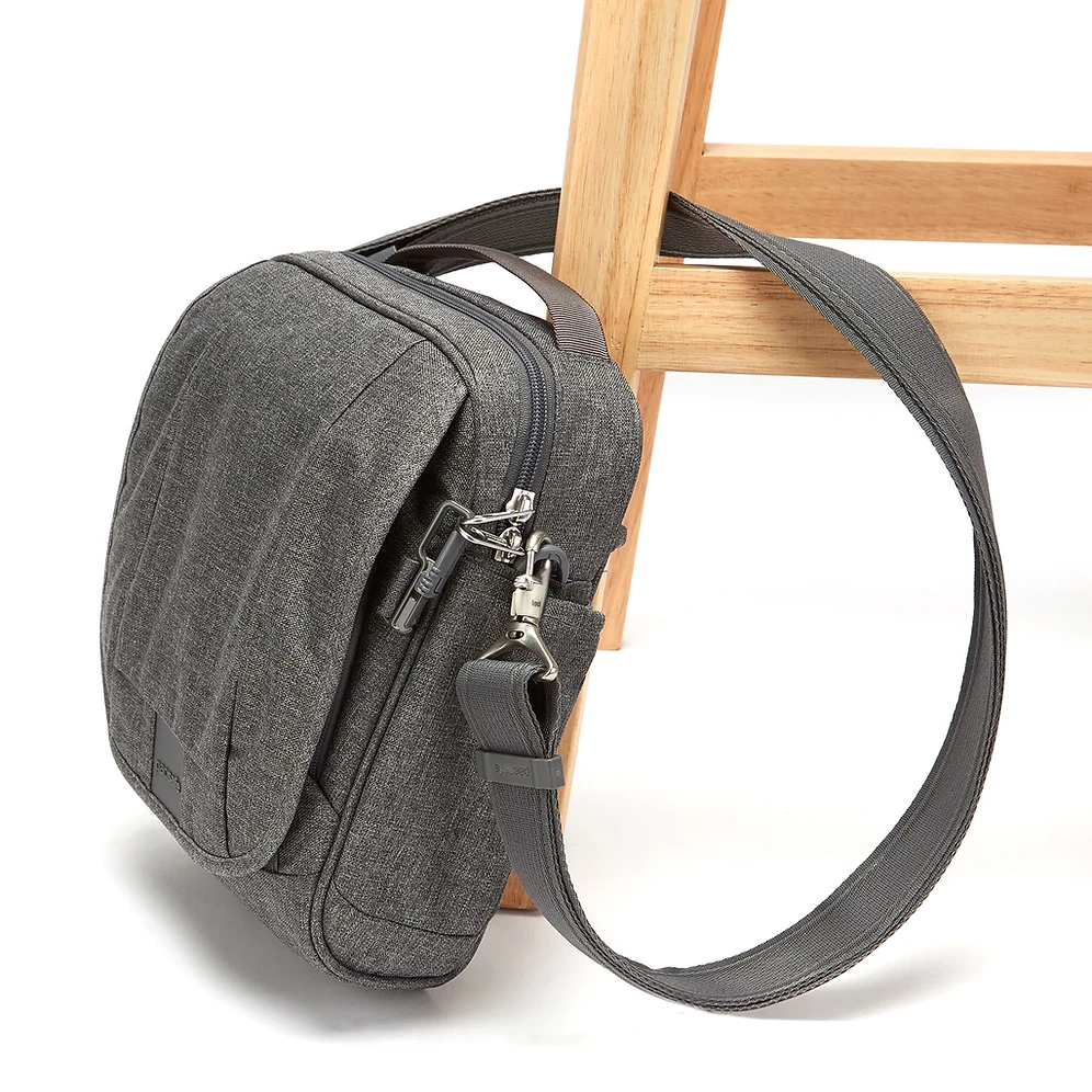 Pacsafe Metrosafe LS200 Anti-Theft Medium Crossbody Bag 4 Pacsafe Metrosafe LS200 Anti-Theft Medium Crossbody Bag - Image 2