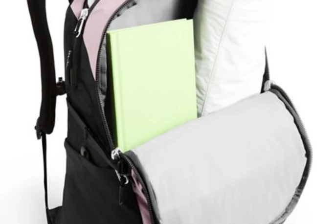 The North Face Women's Recon Backpack 5 The North Face Women's Recon Backpack - Image 3