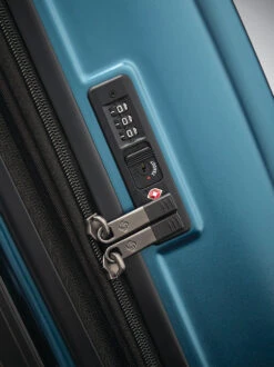 Samsonite Octiv Large Spinner -Osprey Shop 7cc935 520dabc6bc3446e5aa3fab8d0035032cmv2 2