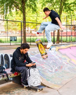 Sprayground Mad Doodles DLXV Backpack -Osprey Shop 7cc935 5da1a21c544f41dfa0bc4454d0a2d513mv2