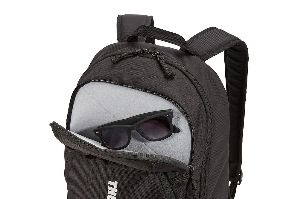 Thule Achiever Backpack 22L 6 Thule Achiever Backpack 22L - Image 4