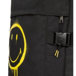 Eastpak Tranverz Smiley Graffiti-Large -Osprey Shop 7cc935 9208355b12a84856ae311f7f832b4766mv2 1