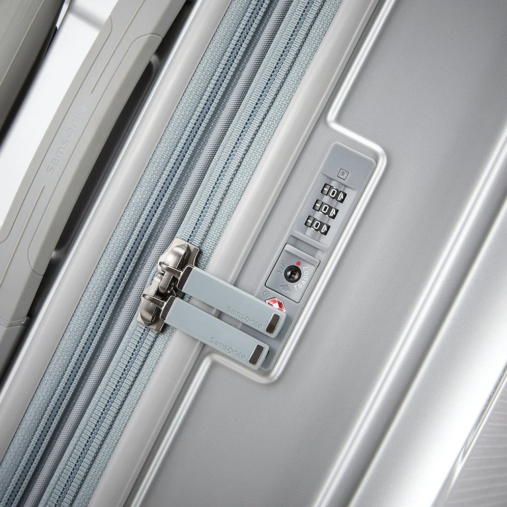 Samsonite Silhouette 17 Hard Side Spinner - Medium 14 Samsonite Silhouette 17 Hard Side Spinner - Medium - Image 12