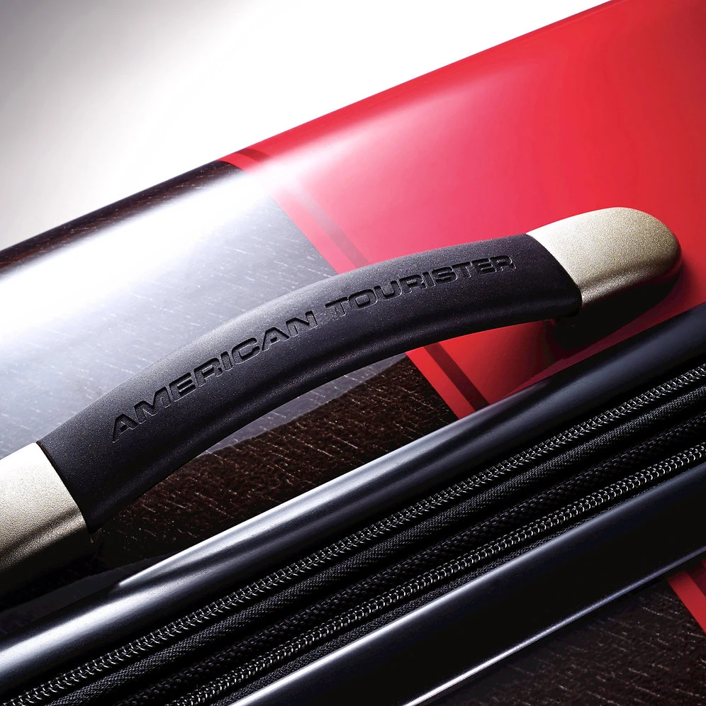 American Tourister Disney 21" Hardside Spinner 15 American Tourister Disney 21" Hardside Spinner - Image 13