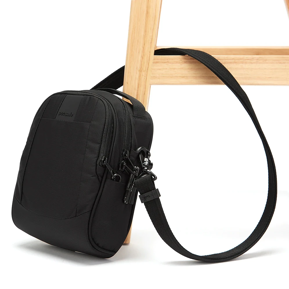Pacsafe Metrosafe LS100 Anti-Theft Crossbody Bag 5 Pacsafe Metrosafe LS100 Anti-Theft Crossbody Bag - Image 3