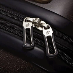 American Tourister Disney 28" Hardside Spinner 24 American Tourister Disney 28" Hardside Spinner -Osprey Shop 7cc935 bb184728037f4599baa6c6d09bb23b46mv2