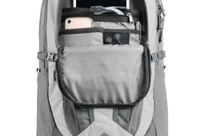 The North Face Women's Recon Backpack 11 The North Face Women's Recon Backpack - Image 9