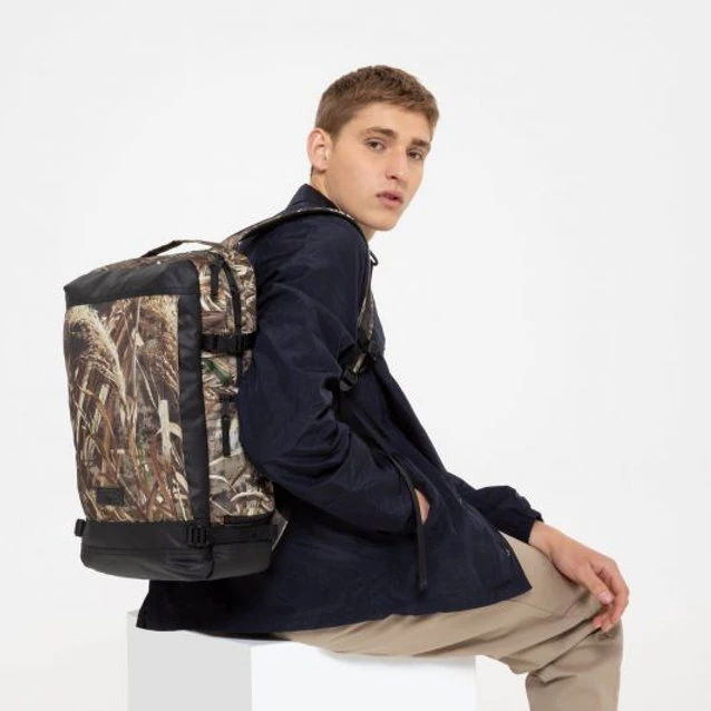 Eastpak Tecum Real Tree Camo -Medium 3 Eastpak Tecum Real Tree Camo -Medium