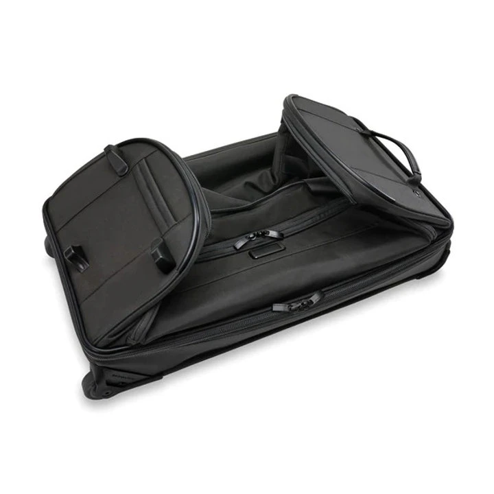 Briggs & Riley Baseline Medium 2-Wheel Duffle 8 Briggs & Riley Baseline Medium 2-Wheel Duffle - Image 6
