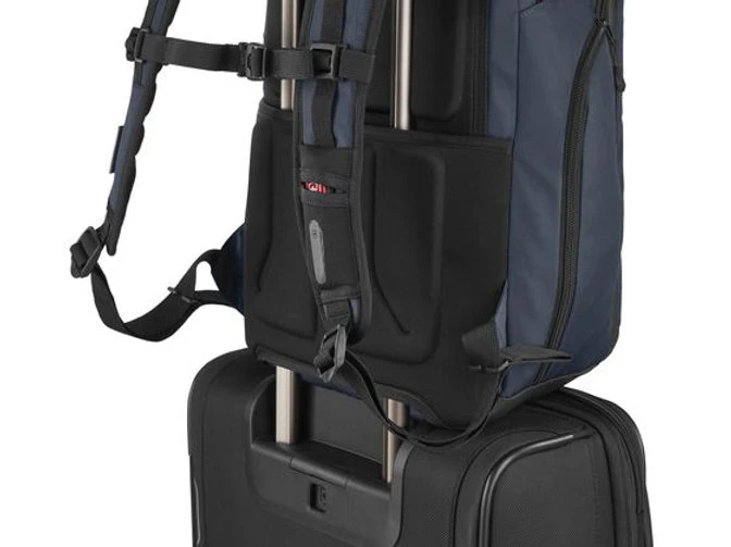 Victorinox Altmont Original Vertical-Zip Laptop Backpack 12 Victorinox Altmont Original Vertical-Zip Laptop Backpack - Image 10