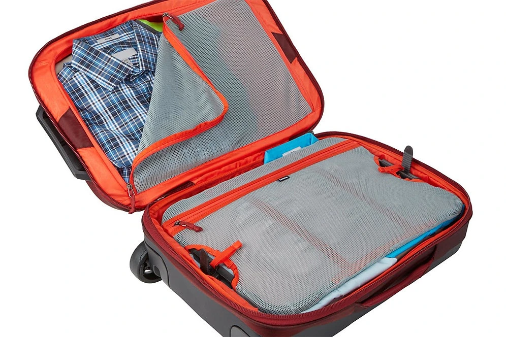 Thule Subterra Carry On 5 Thule Subterra Carry On - Image 3