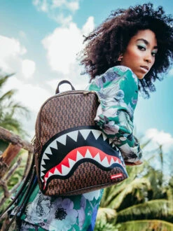 Sprayground Cashin Checks Savage Backpack -Osprey Shop 7cc935 eee5fc1270ed471f9925d925848399f0mv2